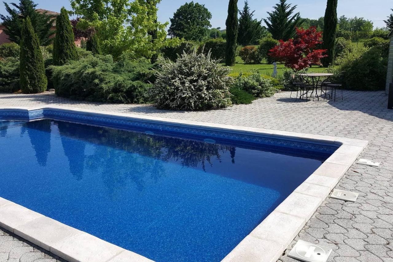 Logement Avec Piscine, Classe 3 Etoiles, De 42 M2 Tout Confort Au Calme Pour Un Couple Cahuzac-sur-Vère Exteriör bild